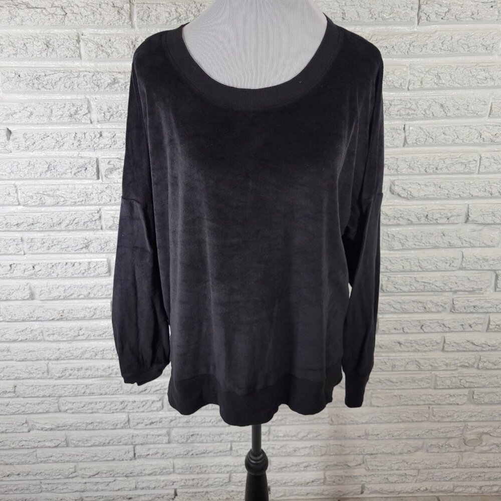 Secret Treasures 2X Black Velour Pajama Top Plus Size Long Sleeve Crew BLA42E
